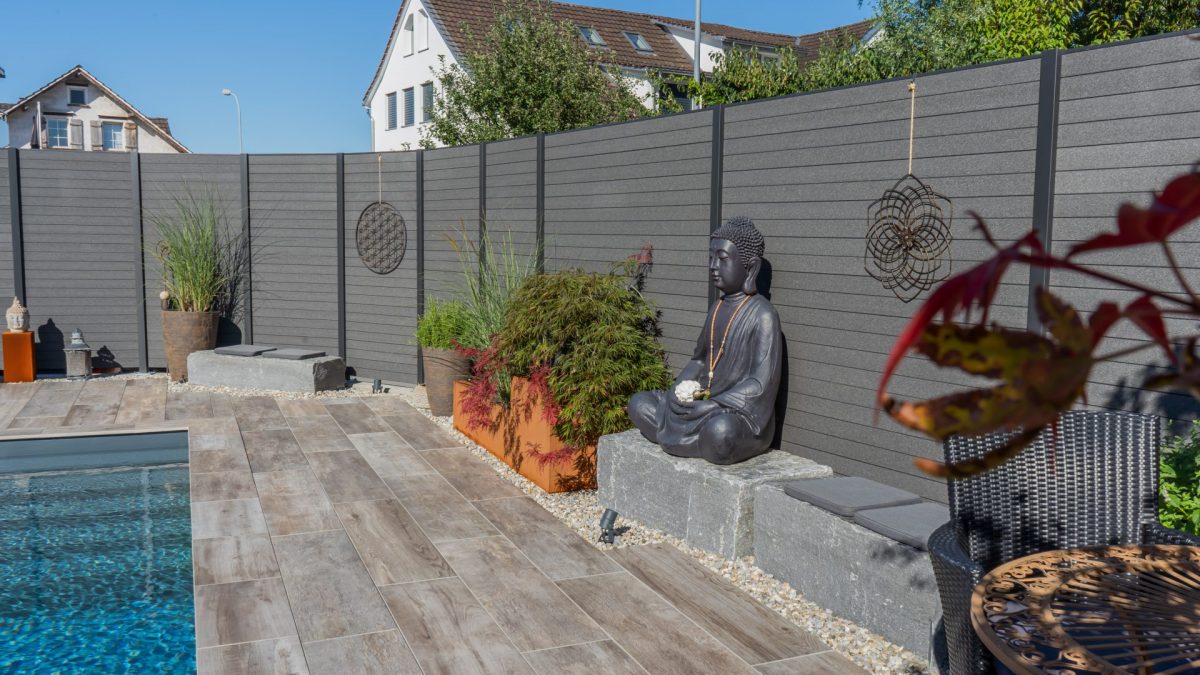 Aluminium Sichtschutz in Anthrazit, Simons Zäune Au SG